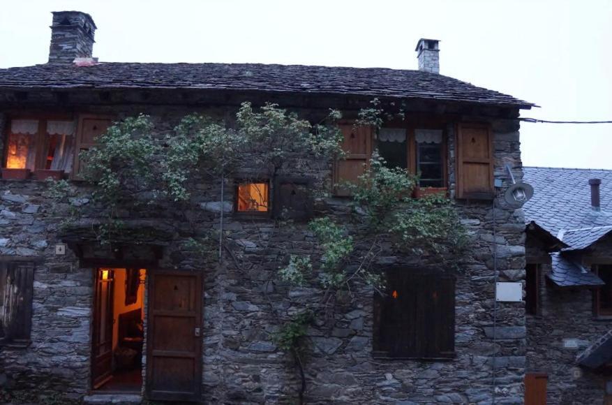 Casa De La Font De Dalt Villa Queralbs Buitenkant foto